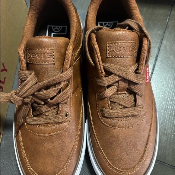 Levi's Other - Levi's Men's Tan Sneakers